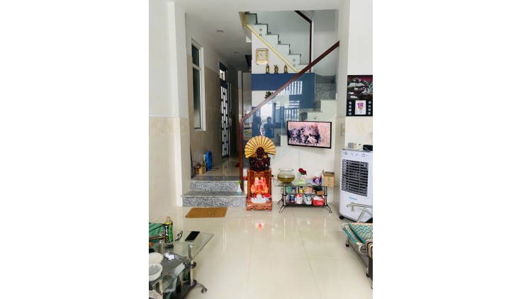Chỉ 4.6 TỶ TL! 49M², 2Tầng /3pn, HẺM XE HƠI, Quang Trung Gò Vấp!